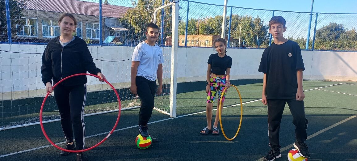 Спортивная эстафета«Разгоняй движением лень»